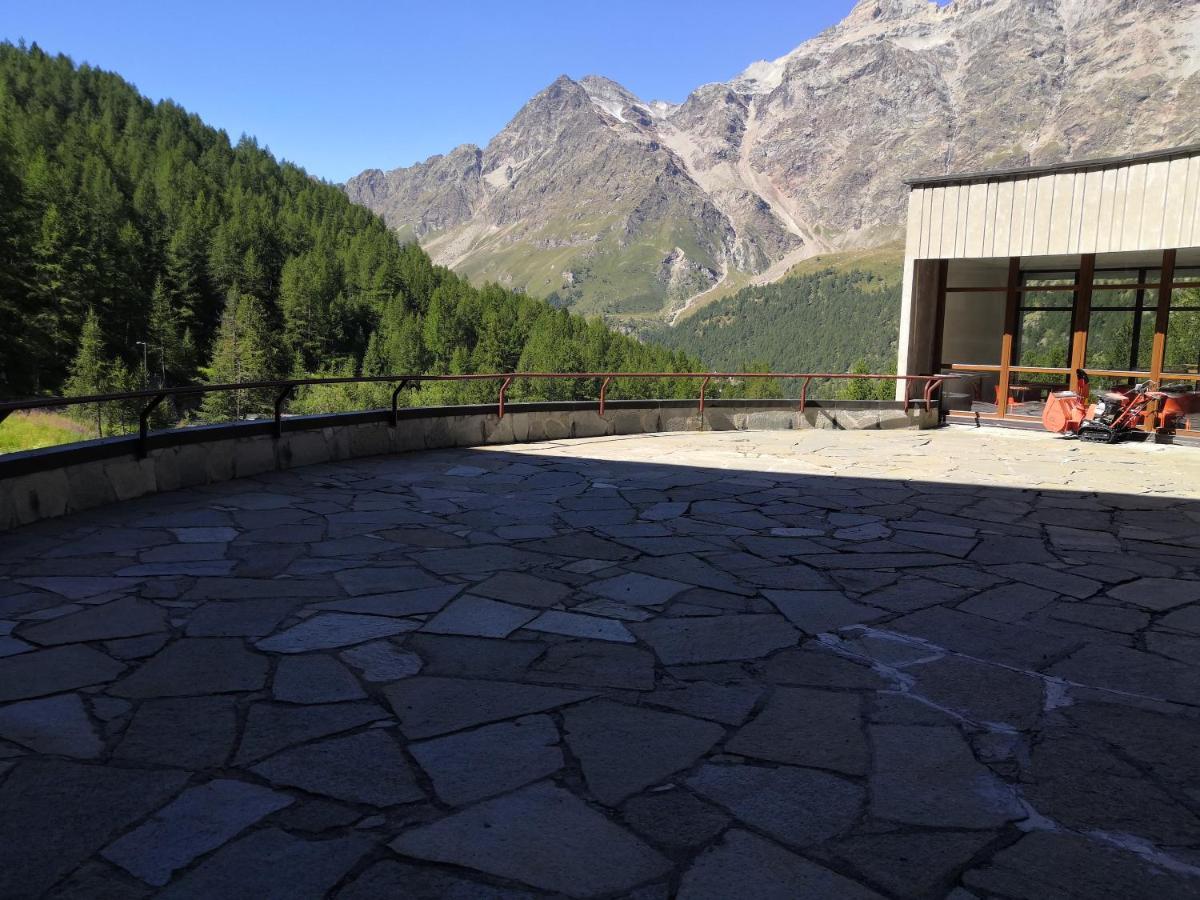 Апартаменти Le Petit Refuge Cervinia Брей-Червінія Екстер'єр фото