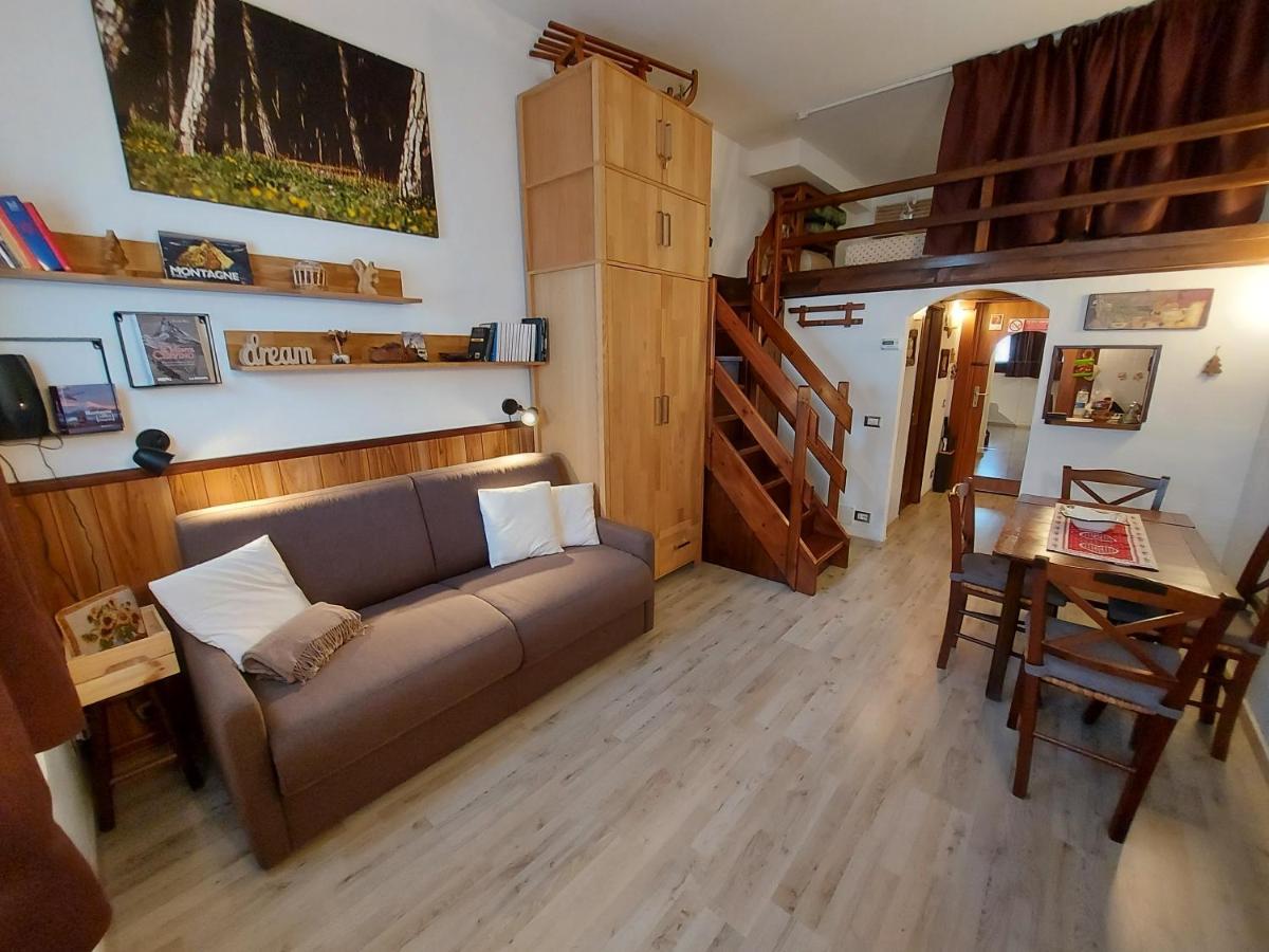 Апартаменти Le Petit Refuge Cervinia Брей-Червінія Екстер'єр фото